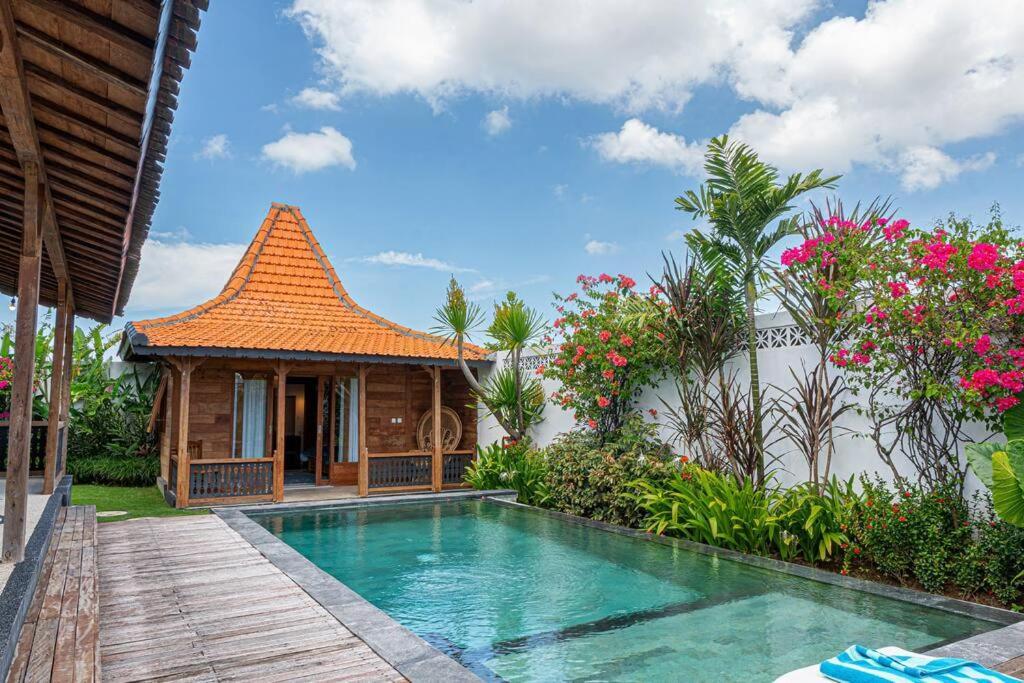 Berawa Canggu Stylish Joglo 3 Bedrooms Private Villa With Private Pool Kültér fotó