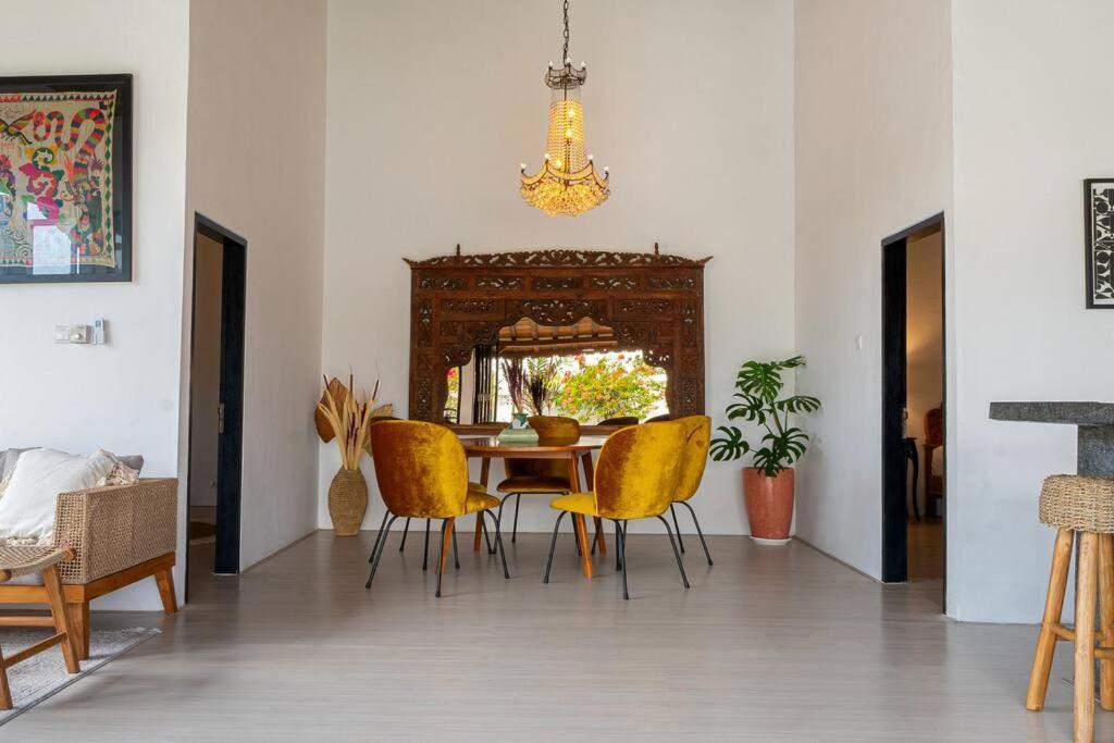 Berawa Canggu Stylish Joglo 3 Bedrooms Private Villa With Private Pool Kültér fotó