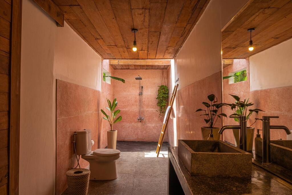 Berawa Canggu Stylish Joglo 3 Bedrooms Private Villa With Private Pool Kültér fotó